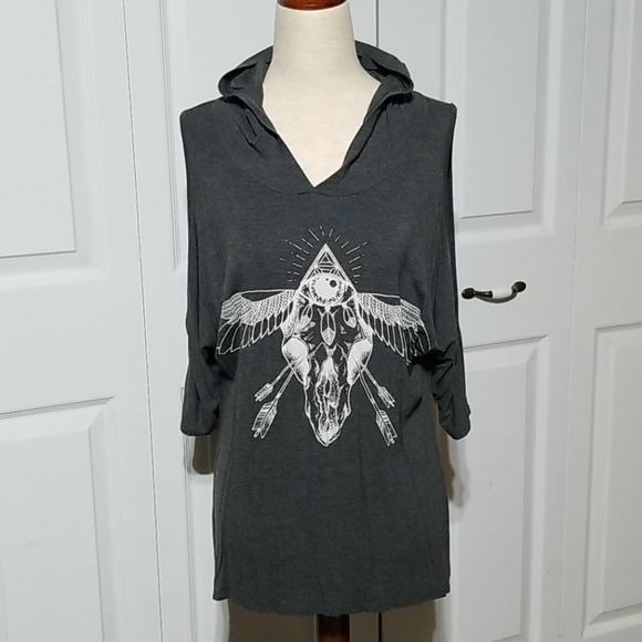Hooded Bohemian Top. - Picture 1 of 7